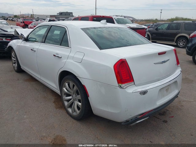 2C3CCAEG8JH137141 Chrysler 300