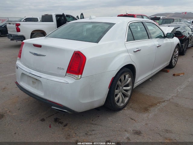 2C3CCAEG8JH137141 Chrysler 300