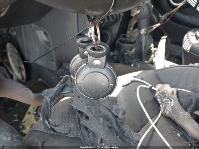 2012 MINI COOPER S WMWSV3C52CTY16940 Photo 10