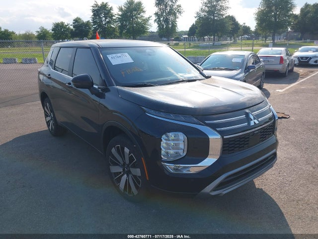 2025 MITSUBISHI OUTLANDER JA4J4VA8XSZ015592 Photo 0
