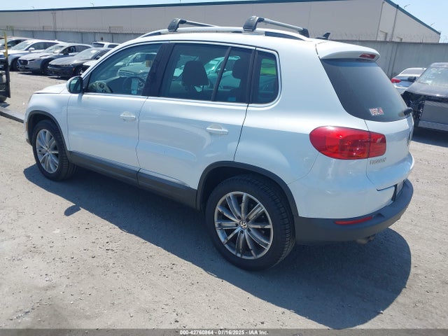 WVGAV7AX0FW608144 Volkswagen 2015