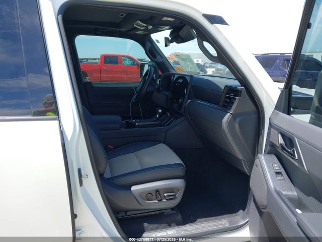JTJTBCDX7R5019125 Lexus v35a-fts