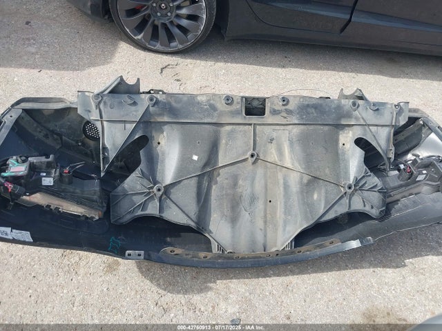 5YJ3E1EC9MF065041 Tesla 2021