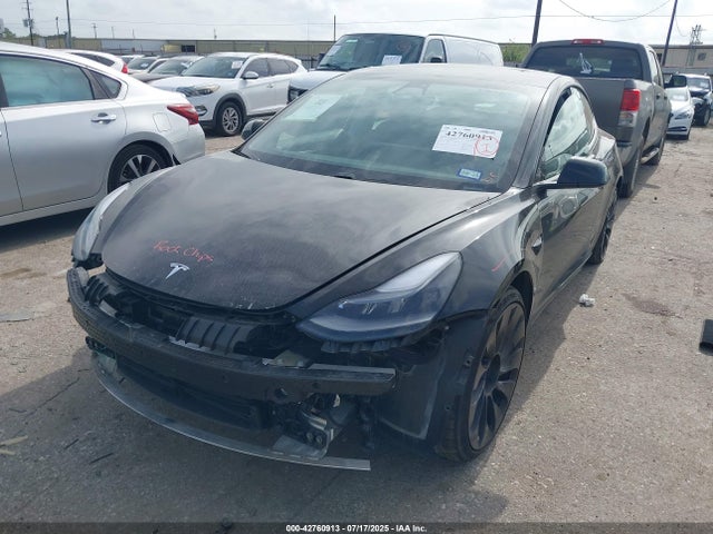 5YJ3E1EC9MF065041 Tesla 2021