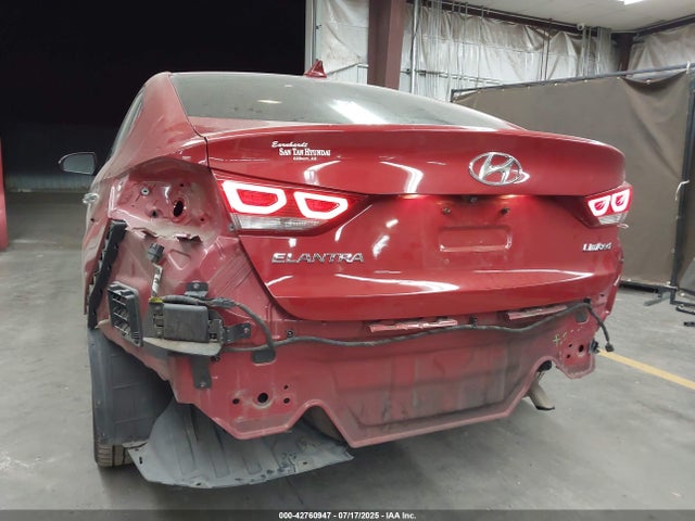 KMHD84LFXHU284061 Hyundai 2017