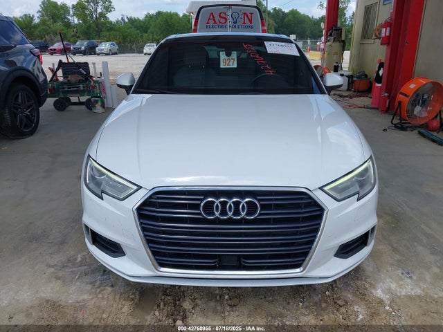2018 AUDI A3 WAUAUGFF5J1021142 Photo 5