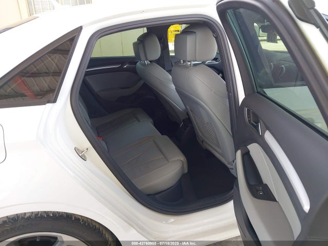 2018 AUDI A3 WAUAUGFF5J1021142 Photo 7