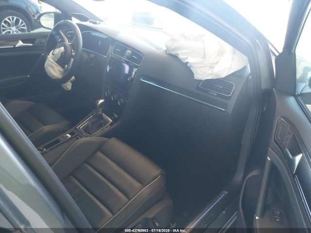 WVWVF7AU7JW204484 Volkswagen 2018