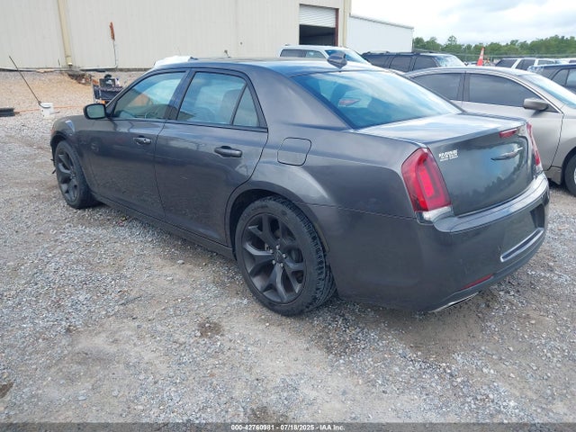 2C3CCABG4MH585563 Chrysler 2021