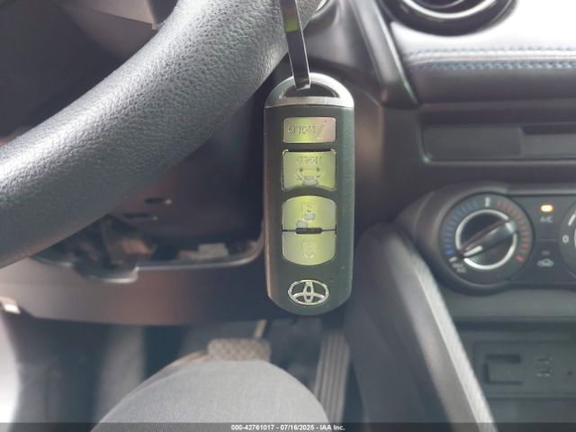 2019 TOYOTA YARIS 3MYDLBYV8KY519974 Photo 10