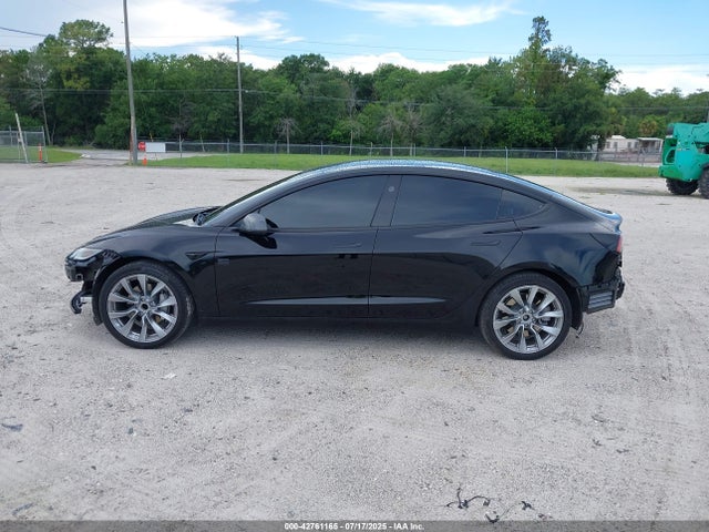 5YJ3E1EA0RF749840 Tesla 2024