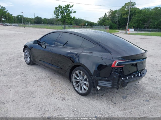 2024 TESLA MODEL 3 5YJ3E1EA0RF749840 Photo 2