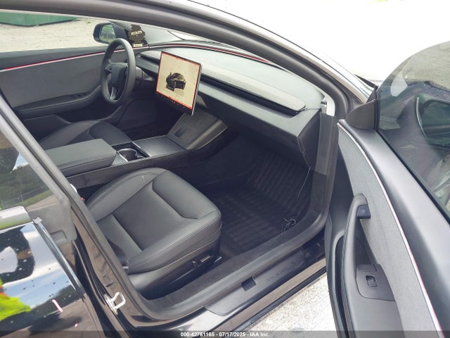 2024 TESLA MODEL 3 5YJ3E1EA0RF749840 Photo 4