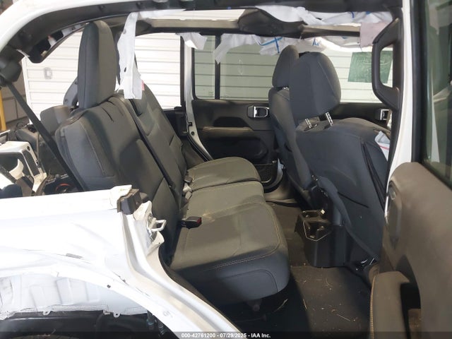 1C4PJXEN1SW606478 Jeep 2025