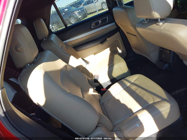 1FM5K8D83GGD28010 Ford Explorer