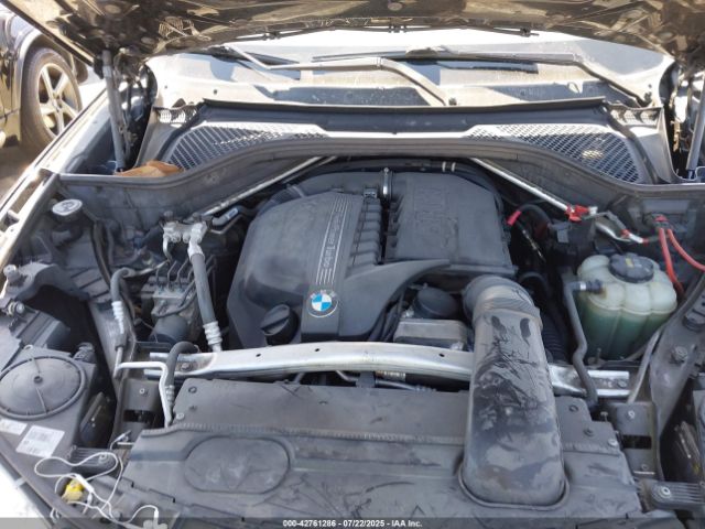 2016 BMW X5 5UXKR2C58G0R73136 Photo 9