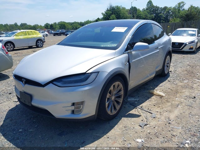 2016 TESLA MODEL X 5YJXCBE21GF014593 Photo 1