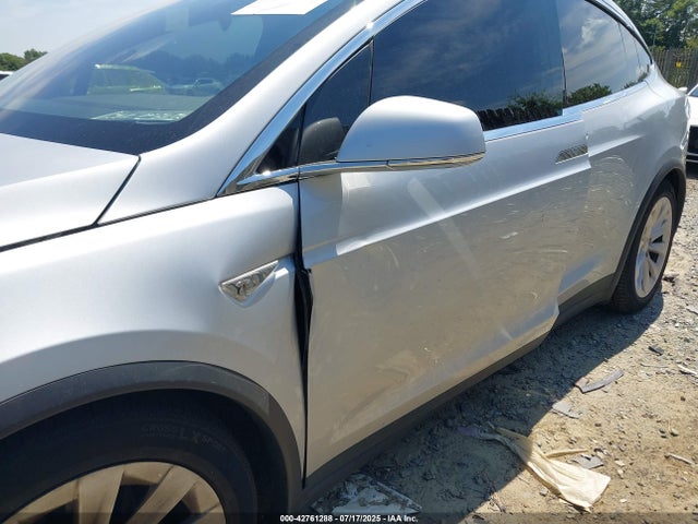 2016 TESLA MODEL X 5YJXCBE21GF014593 Photo 5