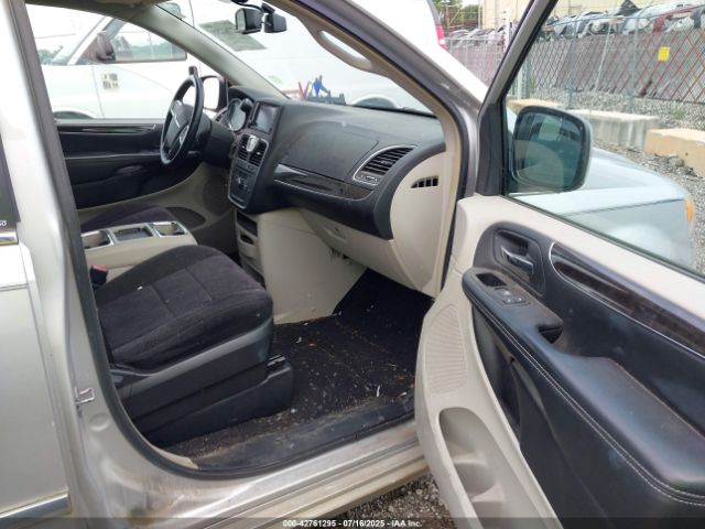 2011 CHRYSLER TOWN & COUNTRY 2A4RR5DGXBR676508 Photo 4