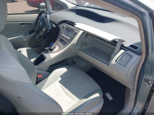 2014 TOYOTA PRIUS JTDKN3DU4E1838039 Photo 4