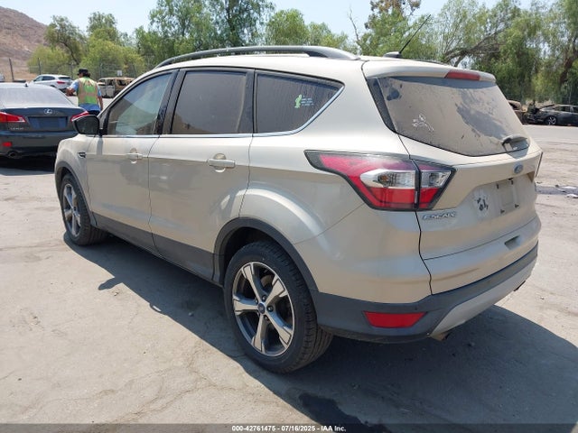 1FMCU0G95HUA82703 Ford 2017