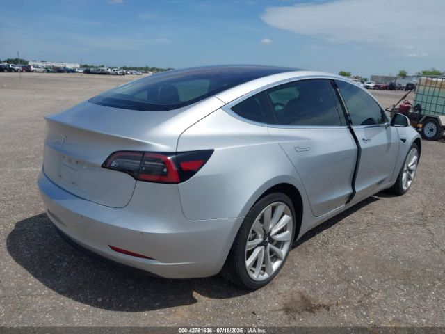 2018 TESLA MODEL 3 5YJ3E1EA1JF048664 Photo 3