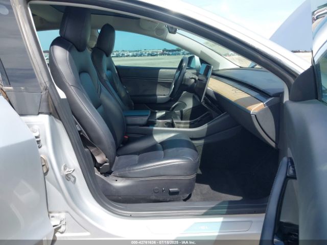 2018 TESLA MODEL 3 5YJ3E1EA1JF048664 Photo 4