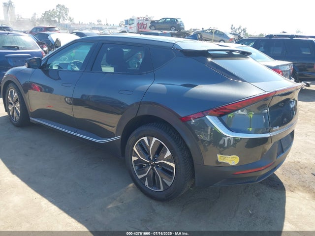 KNDC34LB1N5065068 KIA 2022