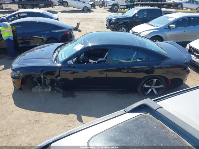 2C3CDXBG6HH546141 Dodge 2017