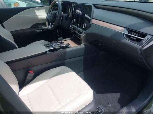 Lexus a25a-fxs, 5nm+4nm 2024 2T2BBMCA6RC047837 Image 5