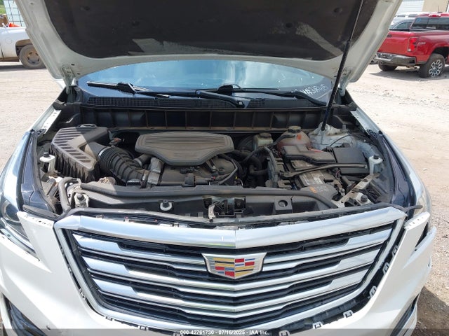2017 CADILLAC XT5 1GYKNBRS1HZ318415 Photo 9