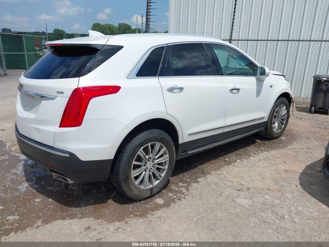 2017 CADILLAC XT5 1GYKNBRS1HZ318415 Photo 3