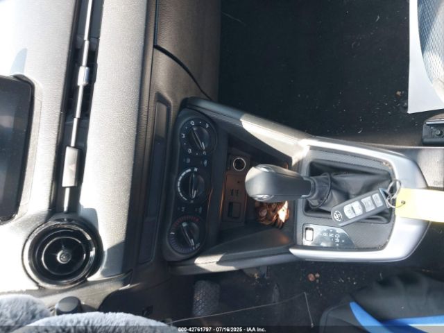 2019 TOYOTA YARIS 3MYDLBYV4KY515288 Photo 10