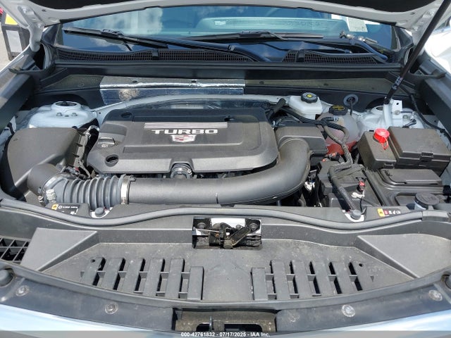 2025 CADILLAC XT4 1GYFZDR44SF115417 Photo 9