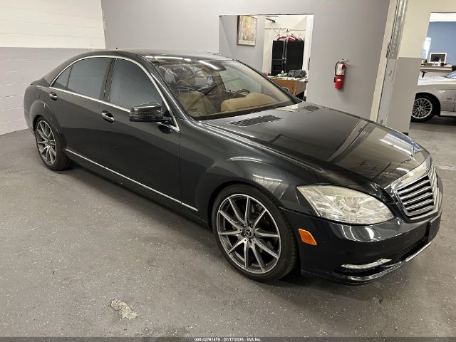 2011 MERCEDES-BENZ S 550 WDDNG8GB9BA399338
