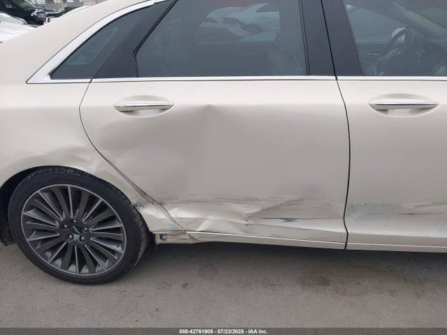 Lincoln 2016 2016 3LN6L2LU3GR630905 Image 6
