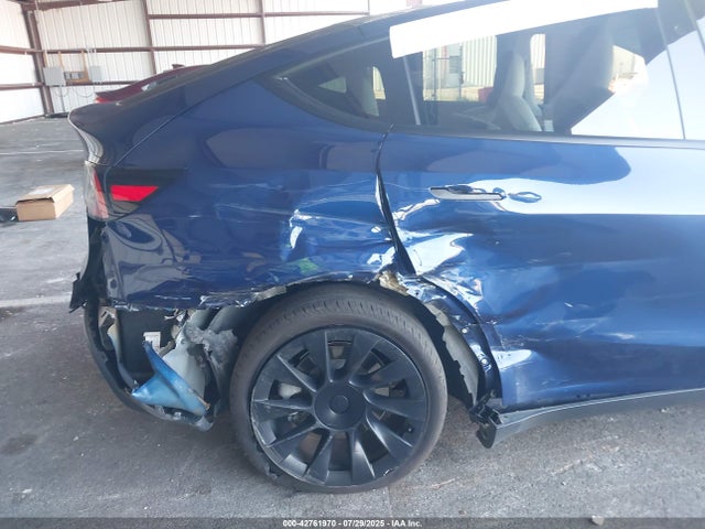 2021 TESLA MODEL Y 5YJYGDEEXMF075144 Photo 5