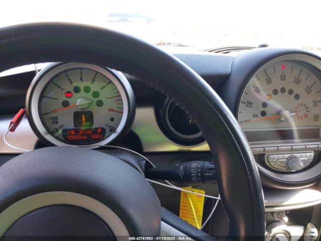 2010 MINI COOPER WMWMF3C58ATZ65176 Photo 6