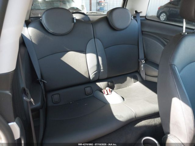 2010 MINI COOPER WMWMF3C58ATZ65176 Photo 7