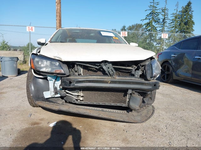 1VWBT7A39EC089779 Volkswagen Passat