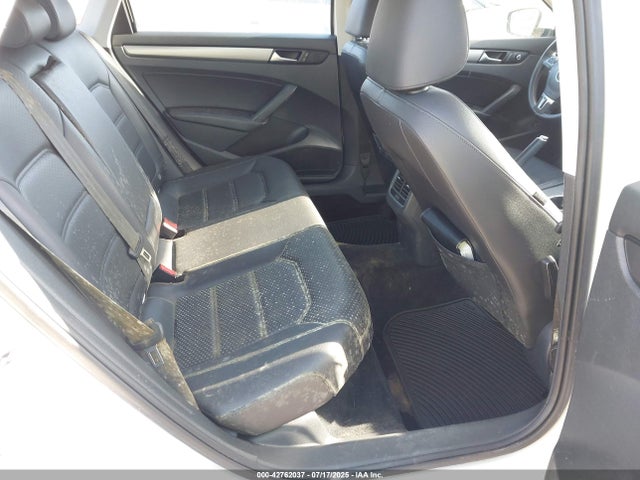 1VWBT7A39EC089779 Volkswagen Passat
