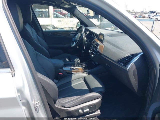 5UXTR7C59KLA48599 BMW X3