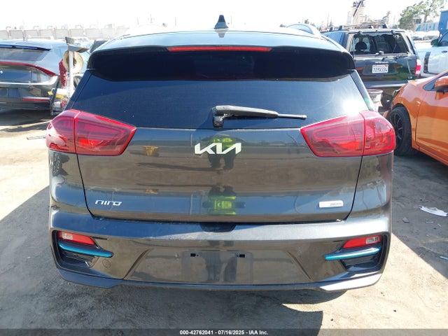KNDCE3LG8N5135777 KIA 2022