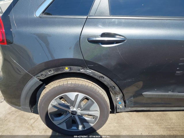 KNDCE3LG8N5135777 KIA 2022
