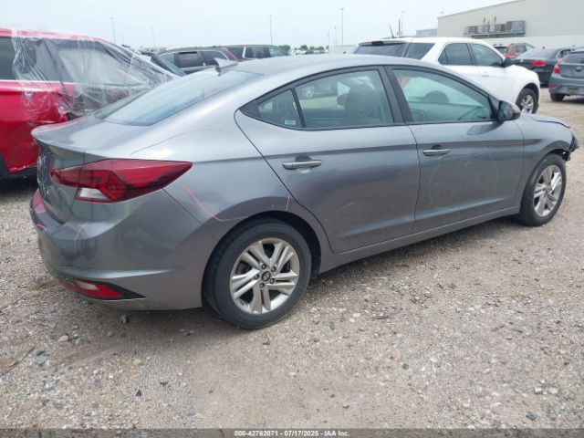 2019 HYUNDAI ELANTRA 5NPD84LF1KH428490 Photo 3