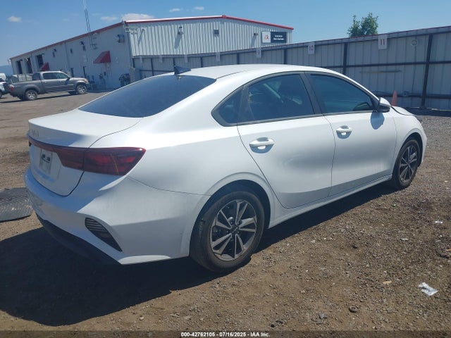3KPF24AD8PE694581 KIA mpi nu
