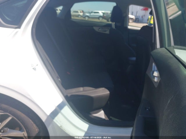 3KPF24AD8PE694581 KIA mpi nu