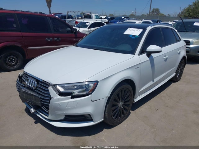 WAUUPBFF0HA047942 Audi 2017