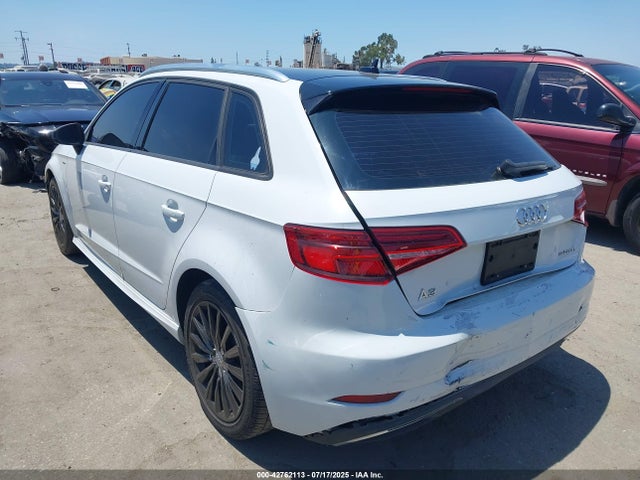 WAUUPBFF0HA047942 Audi 2017
