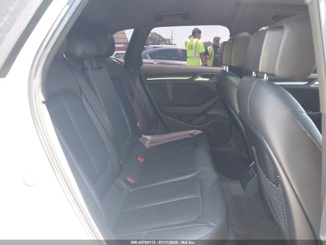 WAUUPBFF0HA047942 Audi 2017